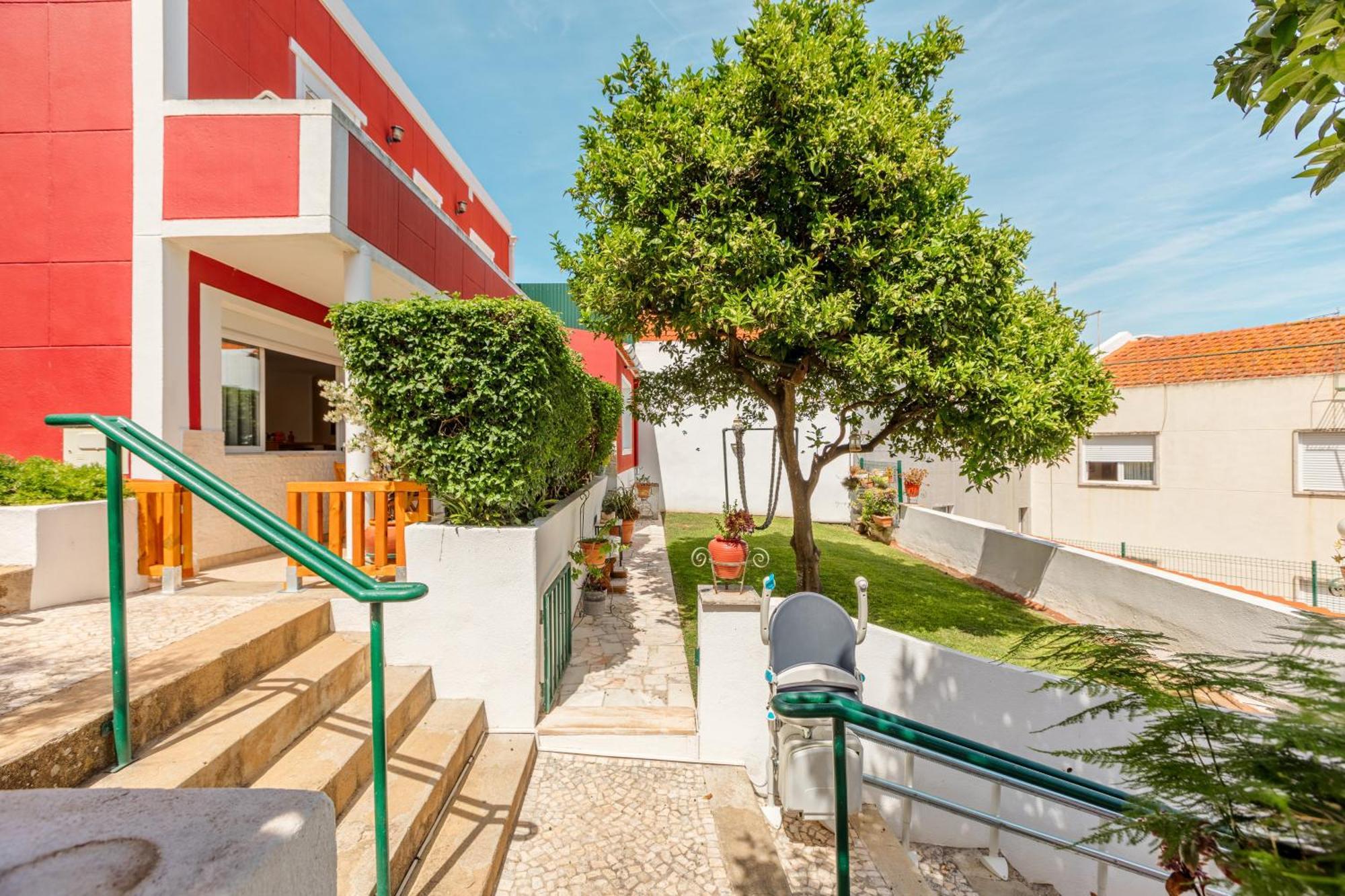 Alges Village Casa 4 By Lisbon-Coast Vacation Exteriör bild